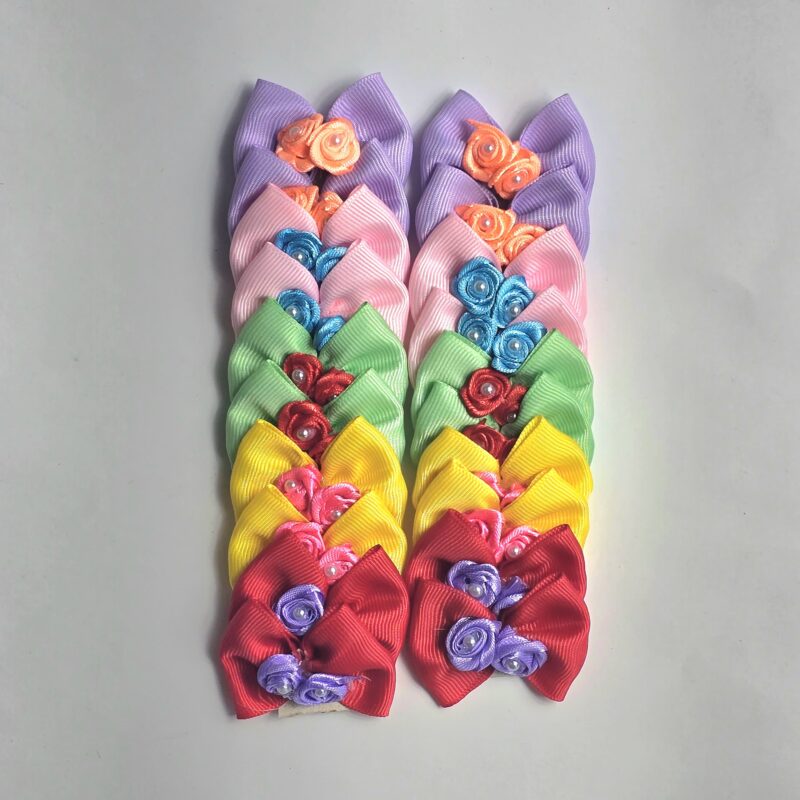 Laços Médios com Flores - 20 unidades