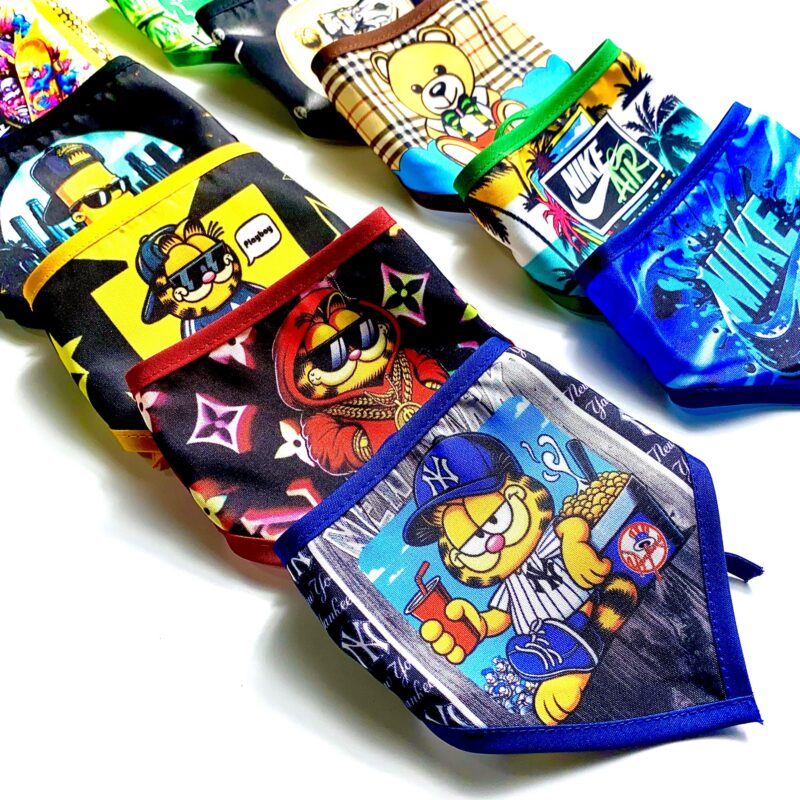 Bandanas Pequenas Personagens Marcas Sortidas Macho – 10 unidades - Imagem 2