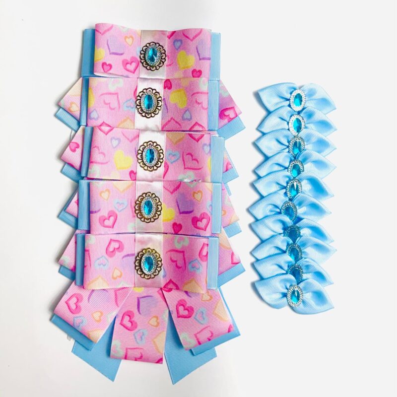 Conjunto Gargantilhas e Laços Corações Coloridos - 15 unidades